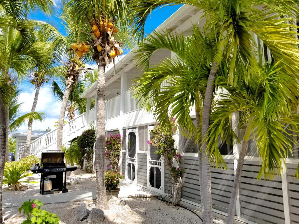 Grace Bay Place Hotel Buitenkant foto