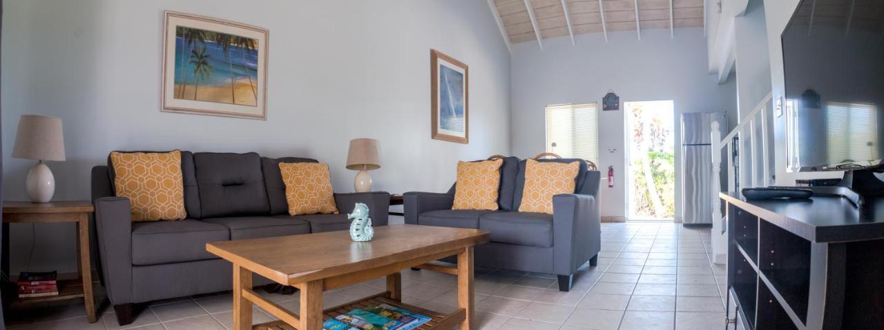 Grace Bay Place Hotel Buitenkant foto