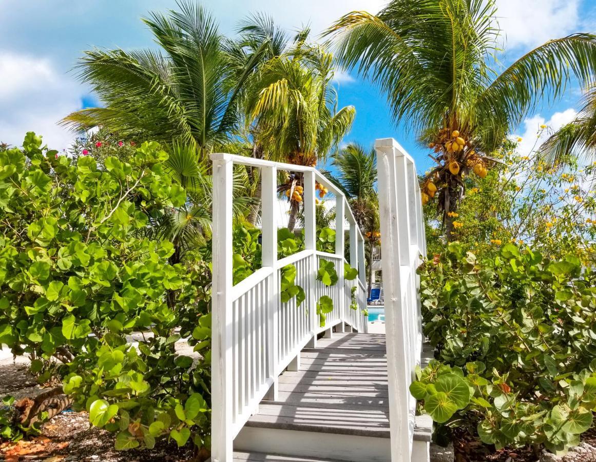 Grace Bay Place Hotel Buitenkant foto